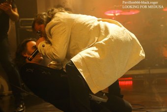 24.11.18_lookingformedusa05