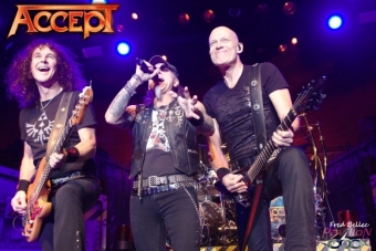 13-accept-elyseeM-01022018