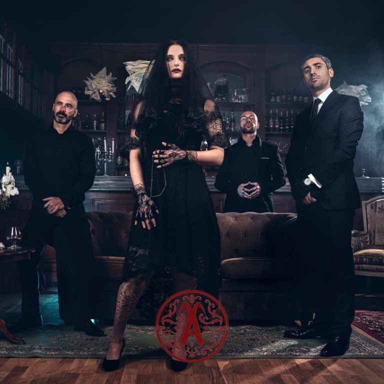 AKIAVEL - Nouvelle video "Lady of Death"