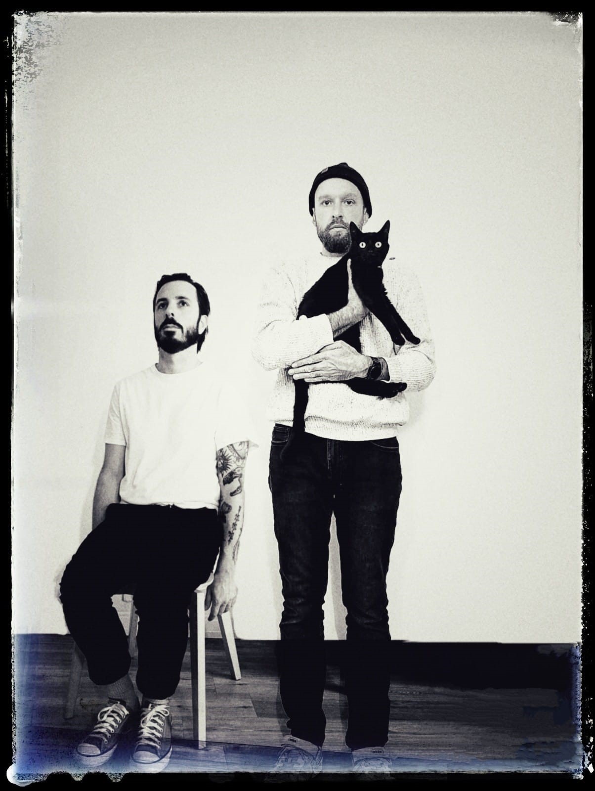 NAUFRAAGE - NAUFRAAGE sort un premier titre 