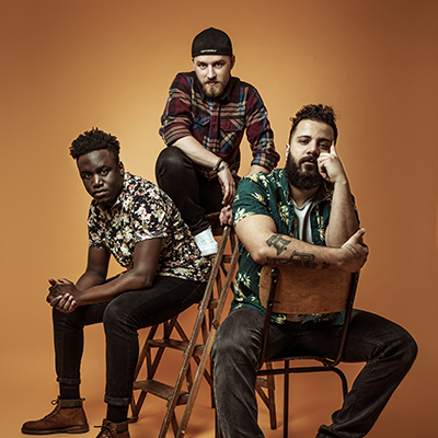 DISCO-NECTED - Pré-enregistre le nouveau single "By Your Side"