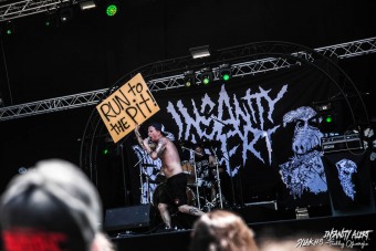 C-INSANITY-ALERT-28_ModifFB