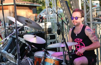 08.06.19_shitforbrains03