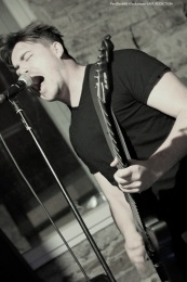 13.03.20_lastaddiction02