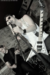 13.03.20_lastaddiction06