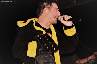 26.09.19_dogeatdog12