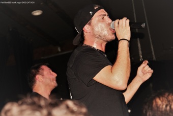 26.09.19_dogeatdog16