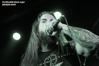 04.03.18_brokenhope01