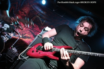 04.03.18_brokenhope04