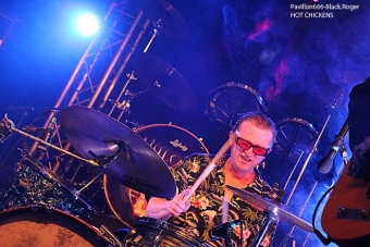 051013_hotchickens03