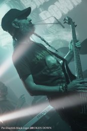 09.02.19_brokendown02