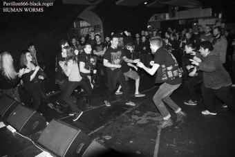 09.03.19_humanworms06