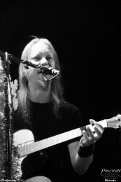 10.12.18-02ensiferum05