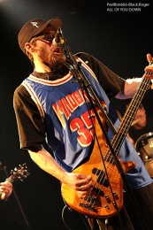 121113_allofyoudown05