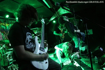 14.04.18_graveslave04