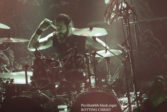 16.11.18_rottingchrist04