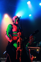 24.04.2018-02punishyourself12