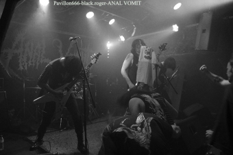 24.06.18_analvomit06