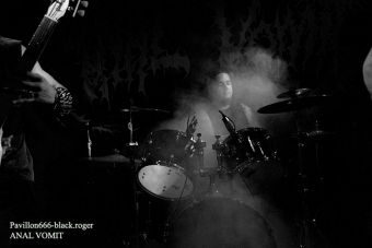 24.06.18_analvomit07