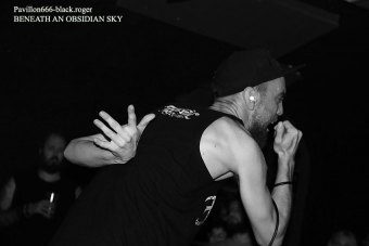 25.07.18_beneathanobsidiansky01