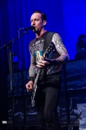 25-10-2013-volbeat09