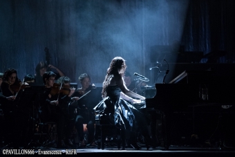 28.03.2018-evanescence07