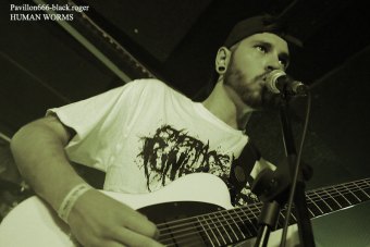 30.08.18_humanworms02