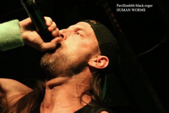 30.08.18_humanworms06