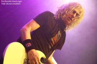 30.11.18_thedeaddaisies09