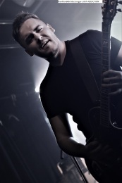 18.09.20-last-addiction-11