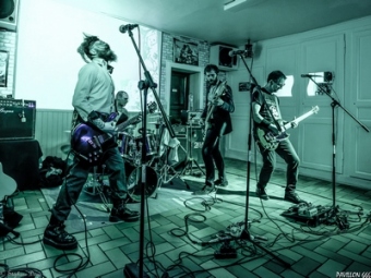 2HEADEDDOG_05042022_6