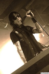 lords-of-altamont-01