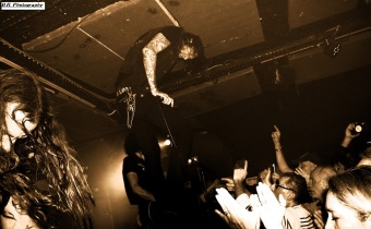 lords-of-altamont-18