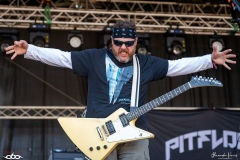 001-J3-Festival-666-pitfloor-001