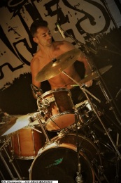 les-sales-majestes-09