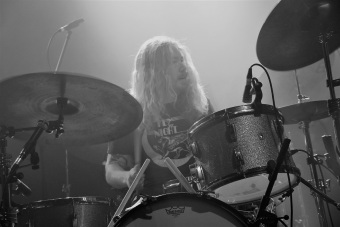 08.12.19_graveyard07