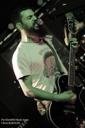 10.05.19_crackhouse01