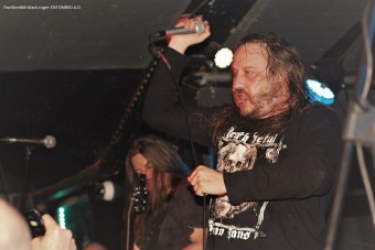 10.11.19_entombedad01