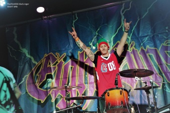 10.12.19_eightsins01