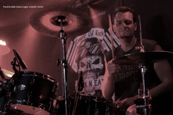 11.07.19_liquidflesh03