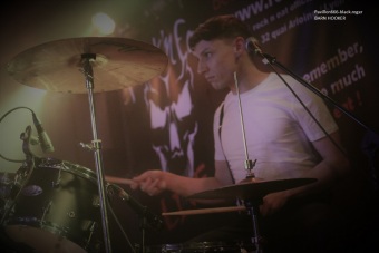 14.12.19_barnhooker04