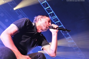 21.11.19_masshysteria01