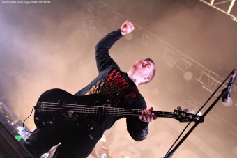 21.11.19_masshysteria03