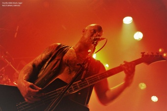 27.10.19_nocturnalgraves01