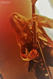 27.10.19_nocturnalgraves02