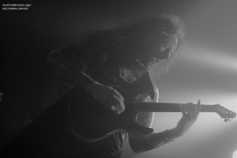 27.10.19_nocturnalgraves05