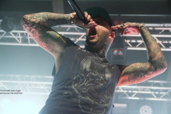 29.11.19_betrayingthemartyrs01