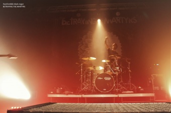 29.11.19_betrayingthemartyrs08